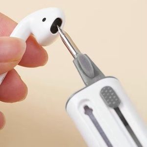 White Portable Multifunctional Efficient And Headset Deep Clean Kit For Earpods